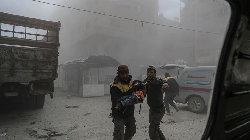 Os civis são quem mais sofre em Ghouta. Foto: Mohammed Badra/EPA