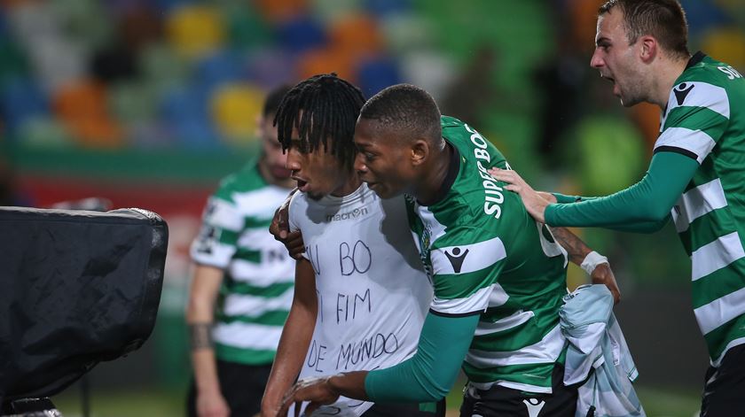 Gelson marcou e dedicou o golo a Rúben Semedo. Foto: António Cotrim/Lusa