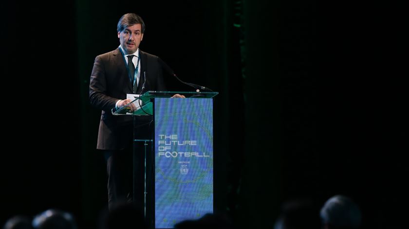 Bruno de Carvalho abre o congresso com discurso repleto de alfinetadas. Foto: Miguel A. Lopes/Lusa