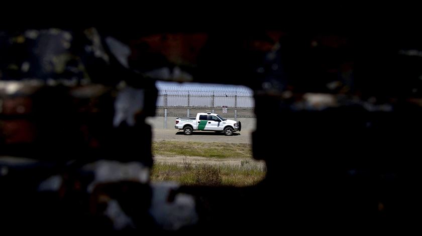 Carro patrulha na fronteira EUA-México. Foto: Alejandro Zepeda/EPA