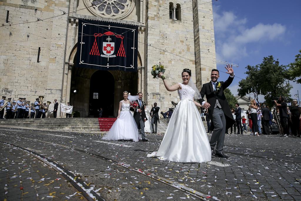 Casamentos vão unir 16 casais. Foto: José Sena Goulão/Lusa