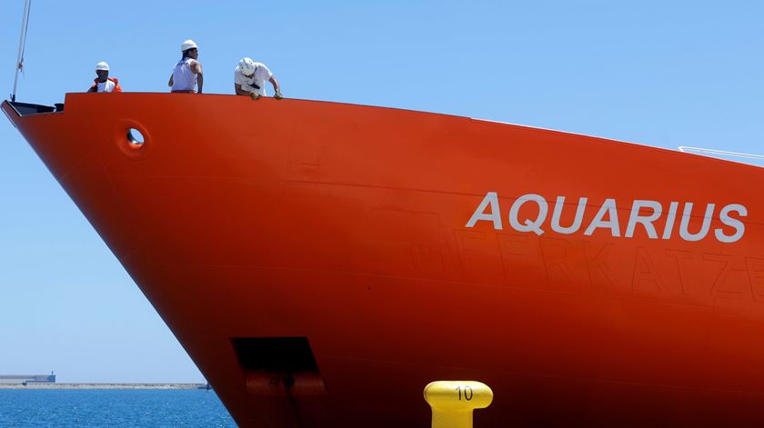 O navio humanitário "Aquarius" é uma das embarcações atracadas em Malta. Foto: Kai Foersterling/EPA