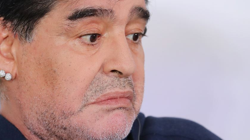 Diego Maradona morreu devido a uma insuficiência cardíaca aguda. Foto: Tatyana Zenkovich/EPA