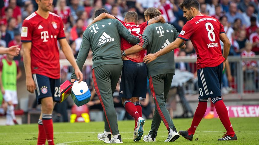 Rafinha, Bayern de Munique, lesionado. Foto: Marc Mueller/EPA