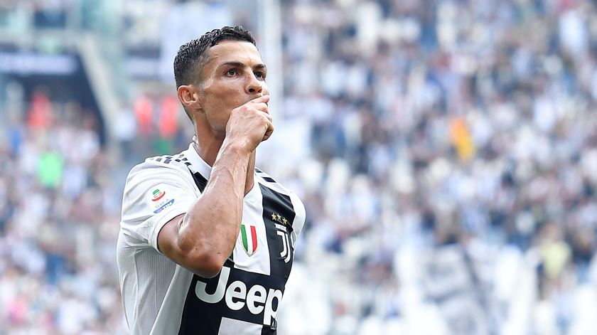 Cristiano Ronaldo está em alta com a Juventus. Foto: Alessandro Di Marco/EPA