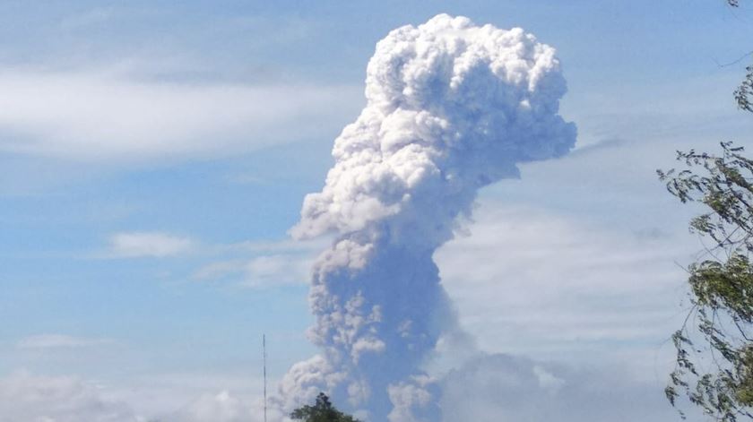 Indonésia tem mais de 100 vulcões ativos. Foto: BNPB