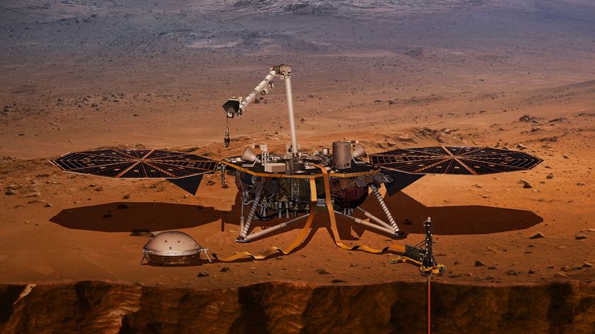 Sonda InSight fotografada na superfície de Marte em novembro de 2018. Foto: NASA