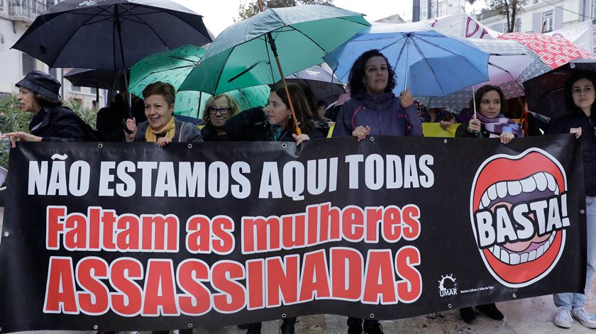 Protesto em Lisboa no Dia Internacional para a Eliminação da Violência contra as Mulheres. Foto: António Cotrim/Lusa