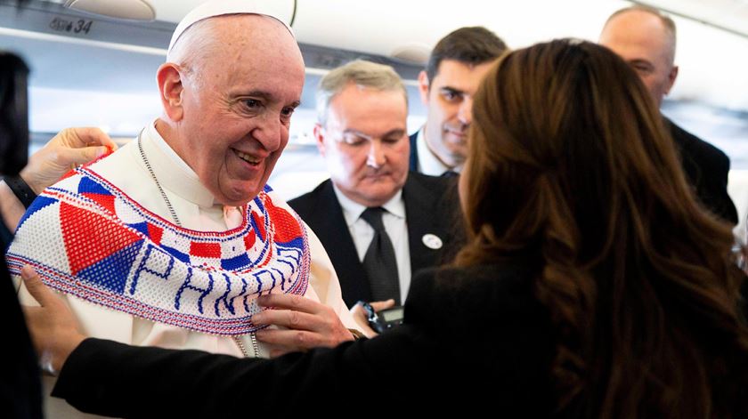 Papa Francisco no avião para a Jornada Mundial da Juventude no Panamá Foto: Vatican Media