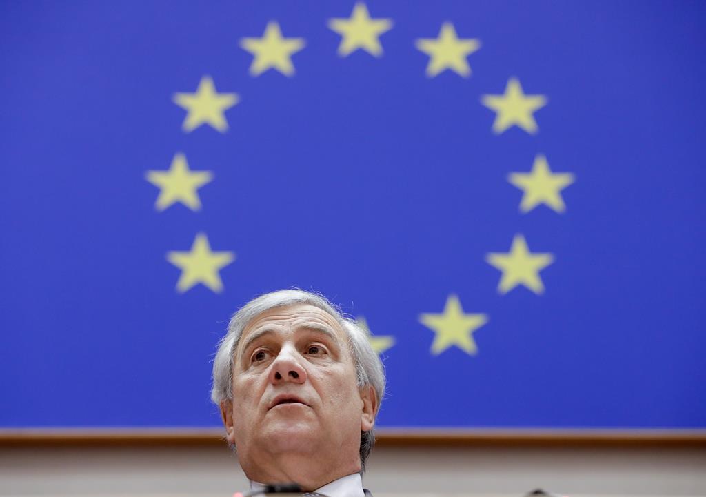Antonio Tajani é o atual ministro italiano dos Negócios Estrangeiros. Foto: Stephanie Lecoqc/EPA