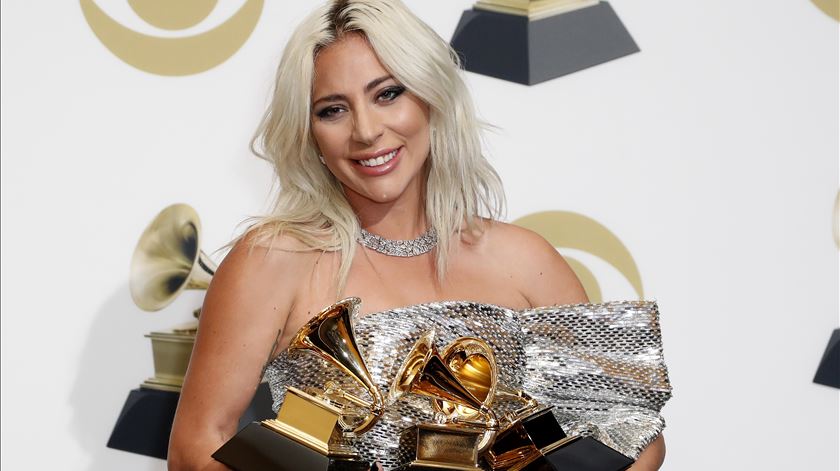 Lady Gaga nos Grammys. Foto: EPA