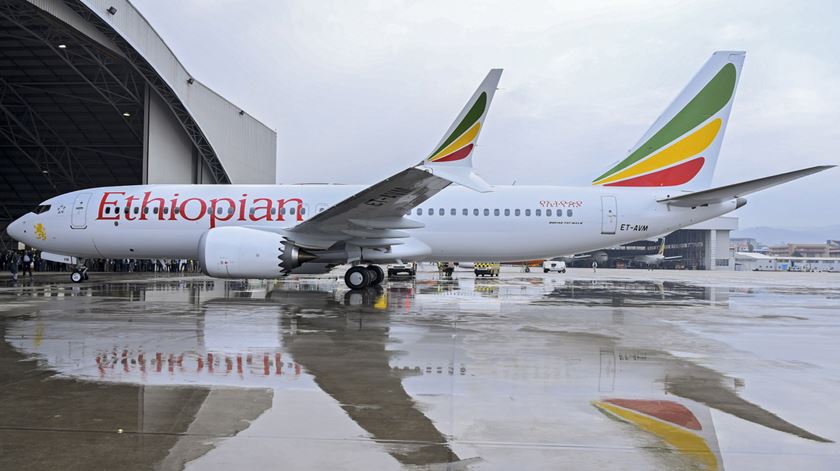 Morreram 157 pessoas na queda do avião da Ethiopian Airlines. Foto: STR/EPA