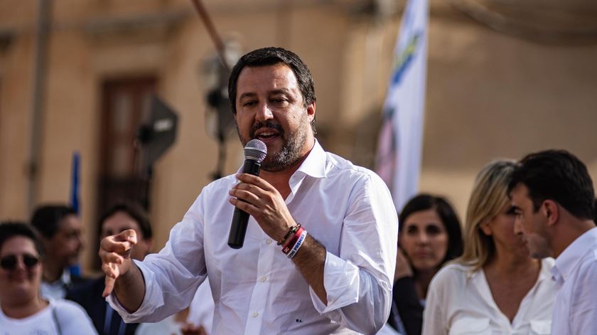 Salvini gabou-se esta semana a apoiantes que ia derrubar o Governo. Foto: Francesco Militello Mirto/EPA