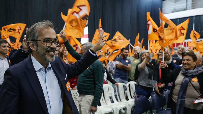 Paulo Rangel cabeça de lista do PSD às europeias num evento de campanha em Sernancelhe. Foto: Tiago Petinga/Lusa