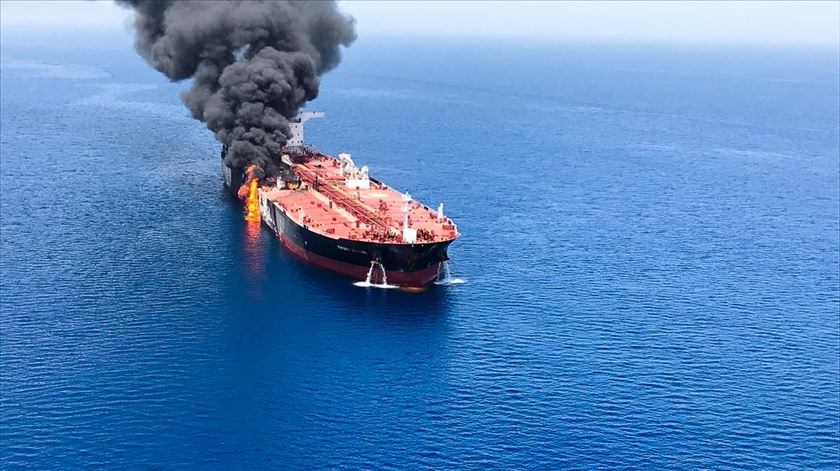 Petroleiro atacado no golfo de Omã Foto: ISNA