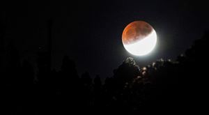 Esta noite há eclipse total da lua
