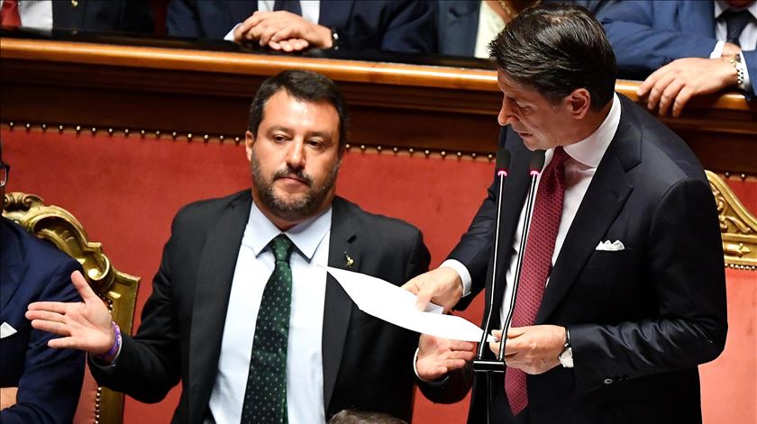 Matteo Salvini e Giuseppe Conte. Foto: Ettore Ferrari/EPA