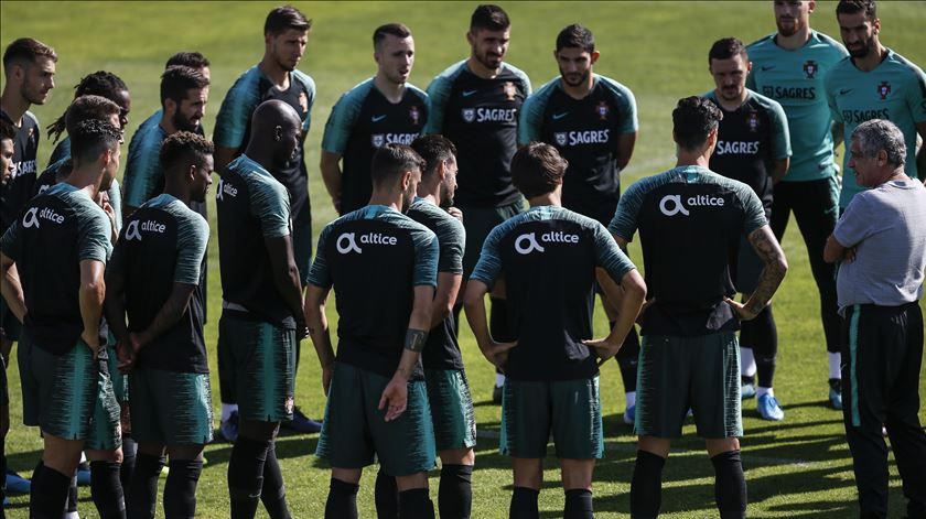 Fernando Santos já não está com os jogadores há mais de nove meses Foto: Rodrigo Antunes/Lusa