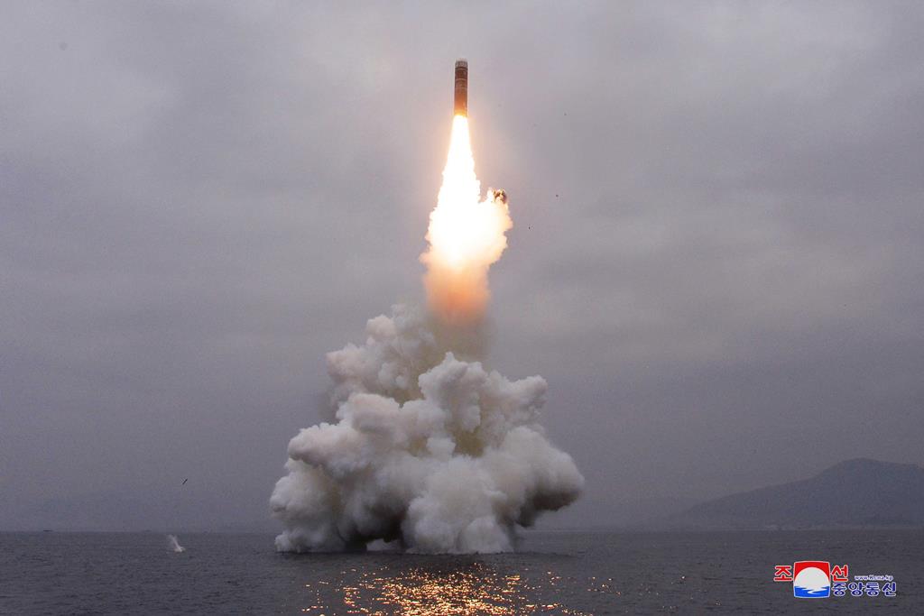 Coreia do Norte dispara míssil. Foto: KCNA