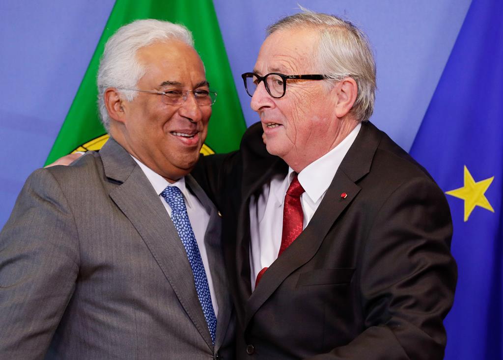 António Costa com Jean-Claude Juncker. Foto: Stephanie Lecocq/EPA