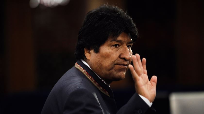 Evo Morales demitiu-se pressionado pelas Forças Armadas. Foto: Peter Foley/EPA