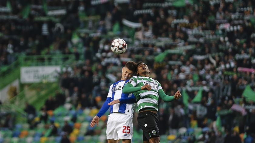 Otávio e Wendel deverão ser titulares nas respetivas equipas. Foto: Miguel A. Lopes/Lusa