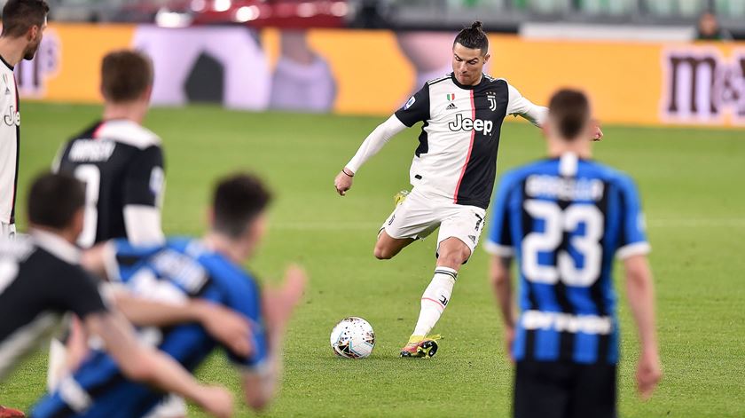 Juventus-Inter de Milão jogou-se à porta fechada. Foto: Alessandro Di Marco/EPA