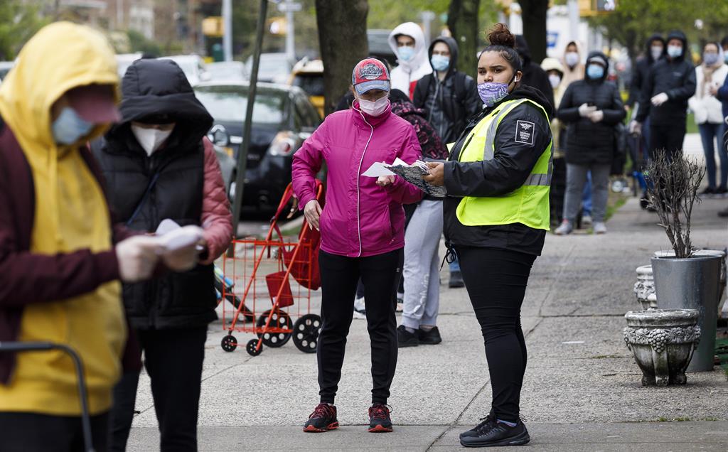 Vacinados dispensados de usar máscaras nos EUA. Foto: Justin Lane/EPA