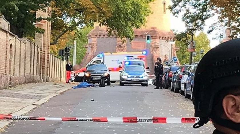 Tiroteio faz dois mortos numa sinagoga na Alemanha. Foto: DR