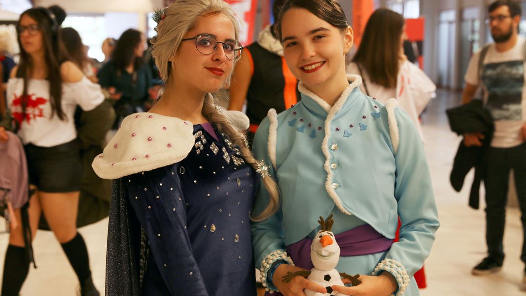Cosplay de Elsa e Anna do filme Frozen no Iberanime Porto 2019