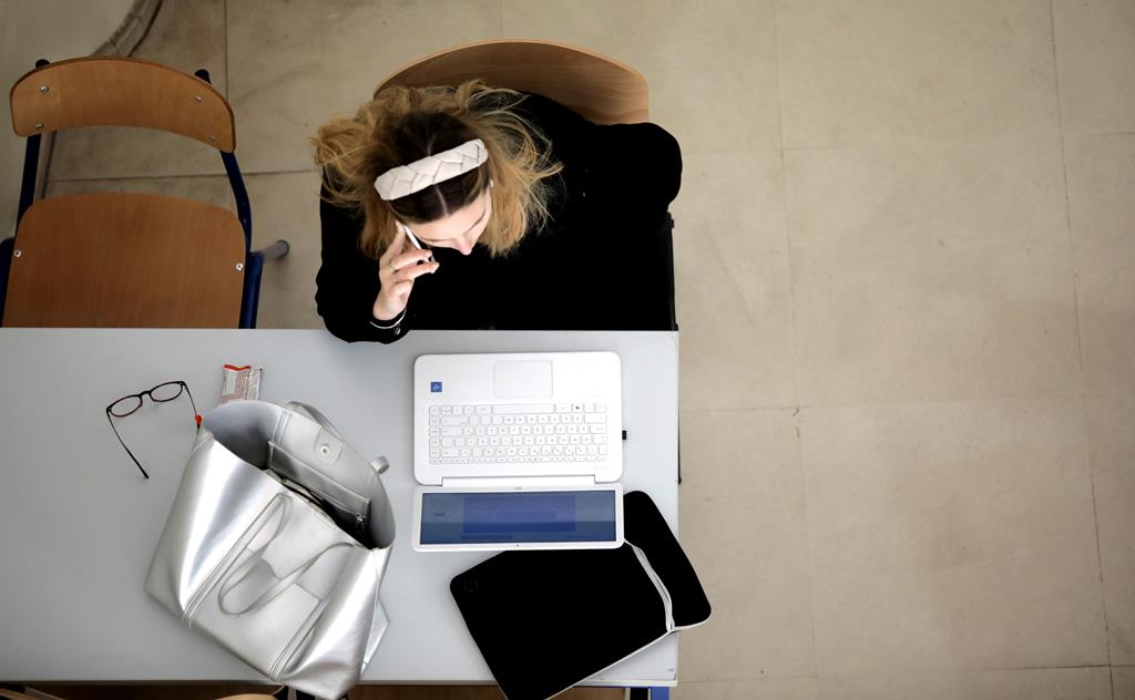 Há maneiras de saber se está a receber menos internet do que a contratada. Foto: Joana Gonçalves/RR