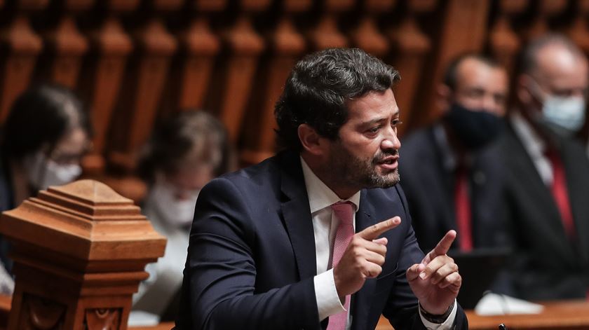 André Ventura aceita dialogar com o PSD, mas só se Rio estiver aberto a discutir a revisão constitucional. Foto: Mário Cruz/Lusa