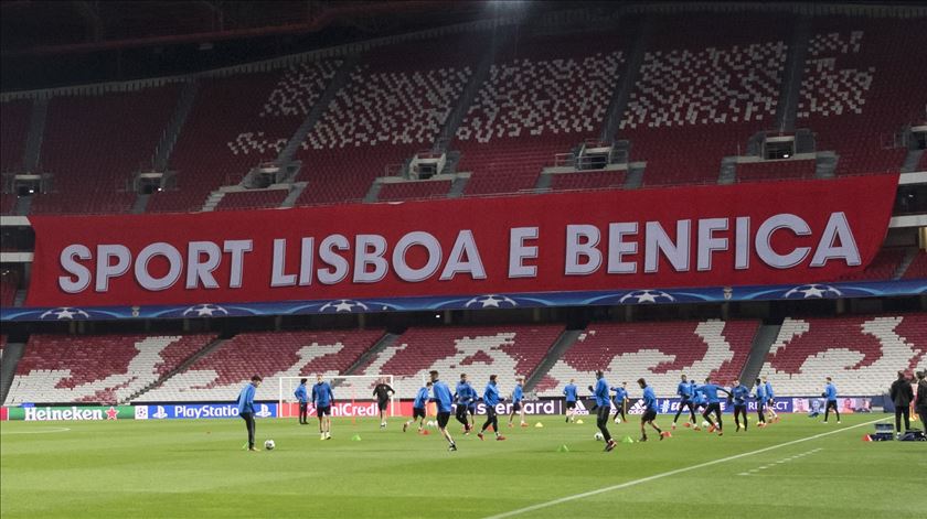 Há 15 anos, o Benfica se despedia do antigo Estádio da Luz