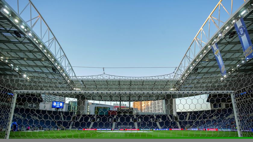 Estádio do Dragão vai receber finais da Liga das Nações, em junho, e da Supertaça Europeia, em 2020. Foto: Paulo Aragão/RR