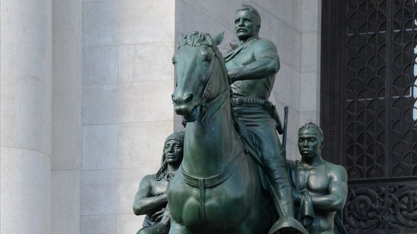 Estátua polémica de Theodore Roosevelt em Nova Iorque. Foto: Flickr