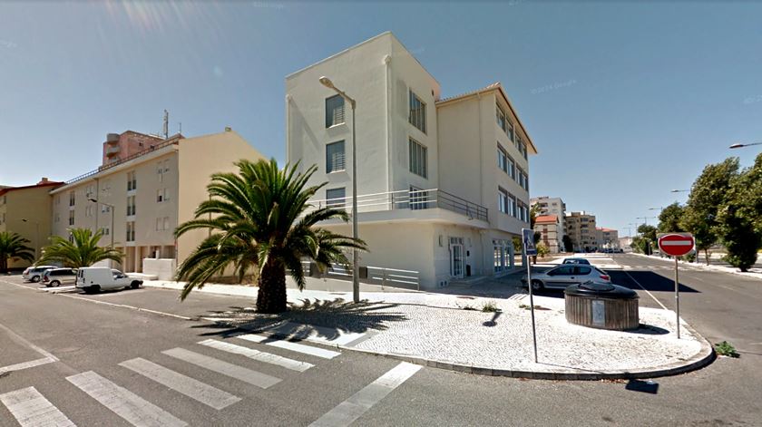 Residência universitária em Peniche antes da explosão desta sexta-feira. Imagem: Google Maps