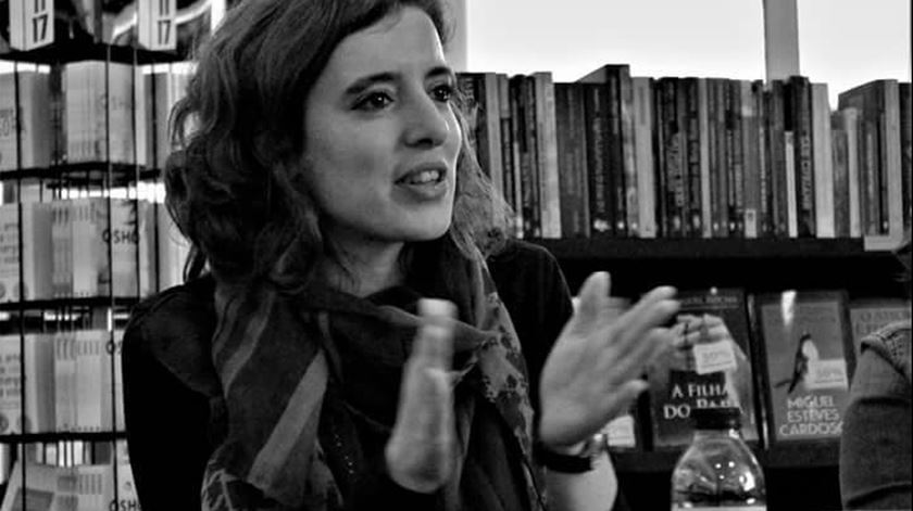 Escritora Fabíola Lopes. Foto: DR