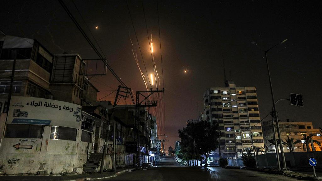 Rockets lançados pelo Hamas contra Israel. Foto: Mohammed Saber/EPA