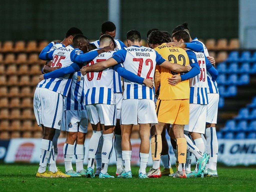 FC Porto B Goleia Farense - Renascença