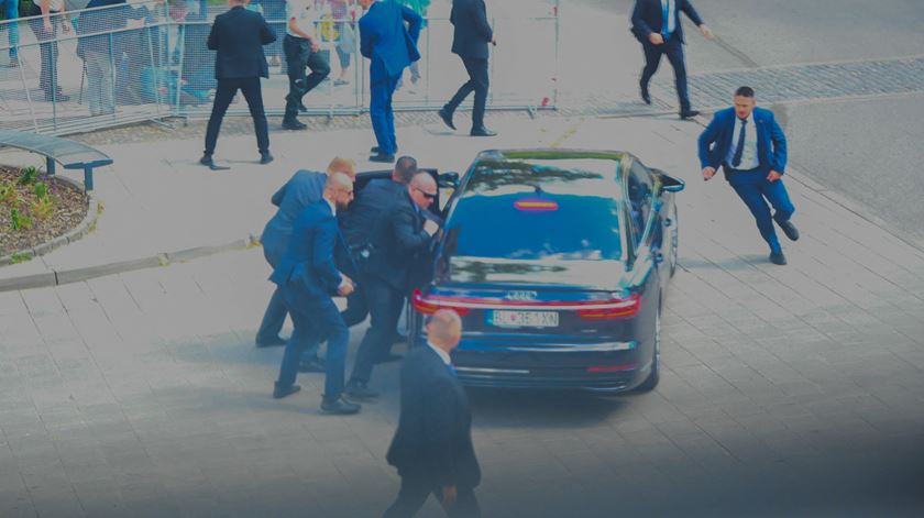 Atentado sobre o primeiro-ministro da Eslováquia, Robert Fico. Suspeito foi detido Foto: DR