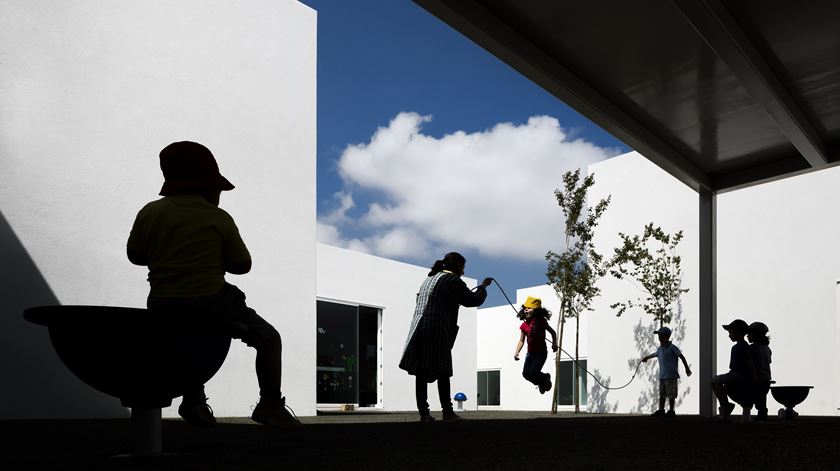 Complexos Escolares em Abrantes. Projecto de Aires Mateus. Foto: Fernando Guerra