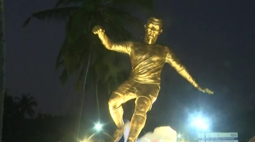 Ronaldo tem uma estátua em sua homenagem em Goa, na Índia Foto: ANI