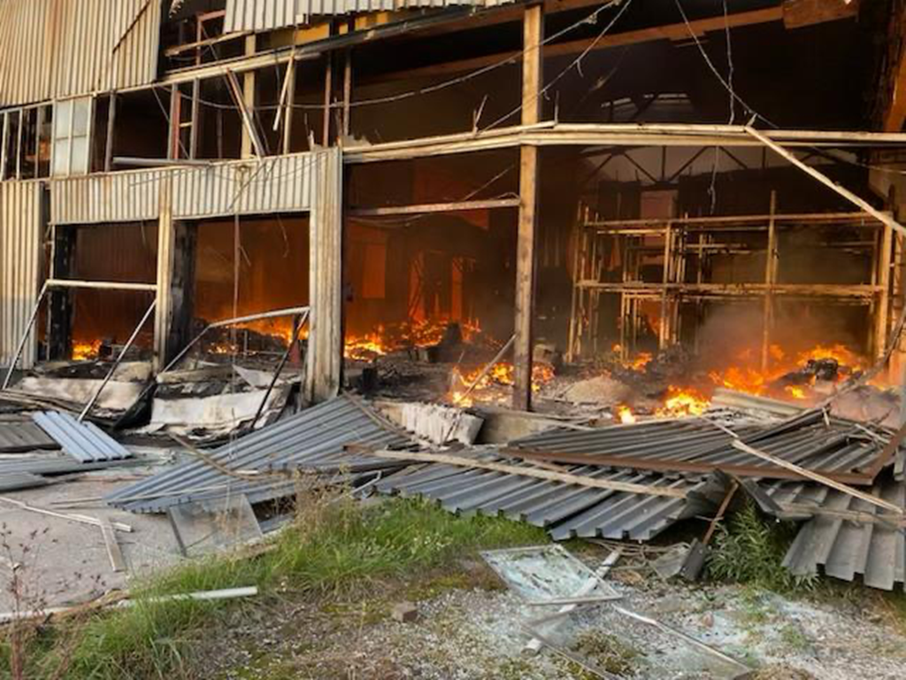 Armazém da Caritas em Lviv, Ucrânia após ataque que destruiu as instalações. Foto: Caritas Spes