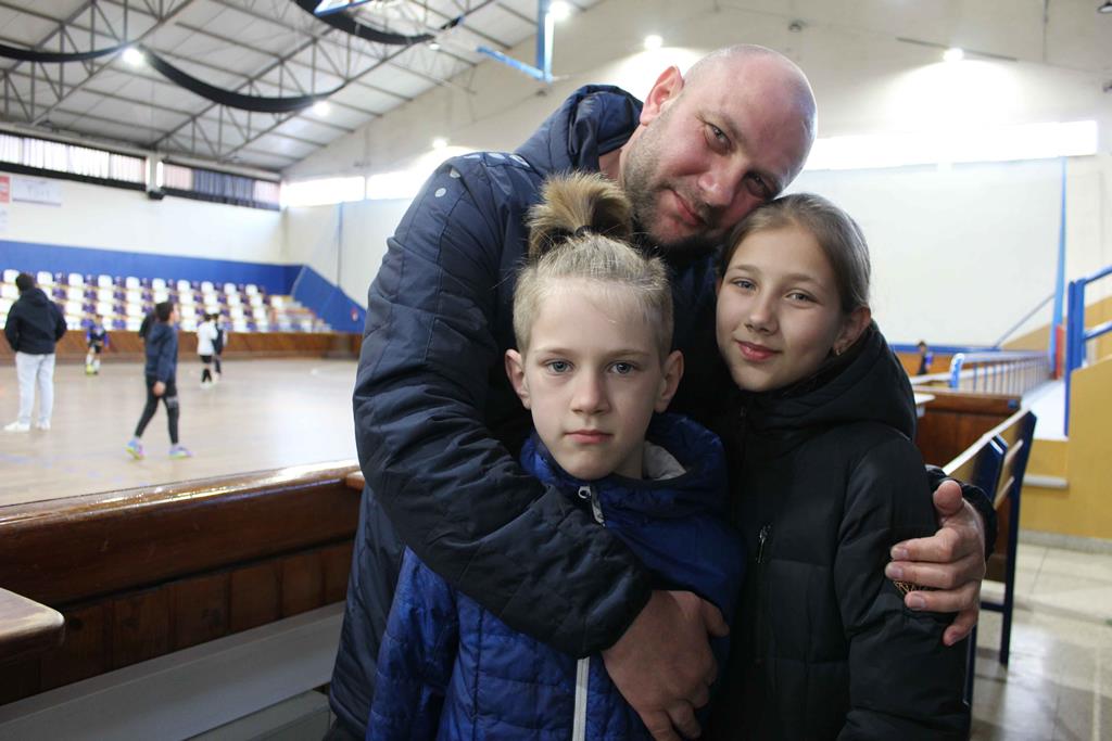 Visão  Criança atleta ucraniana vai integrar equipa de Hóquei em Patins de  Oliveira do Hospital, que está feliz por recebê-lo