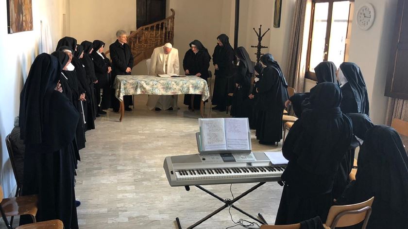 Papa Francisco visitou freiras clarissas. Foto: Sala de Imprensa da Santa Sé