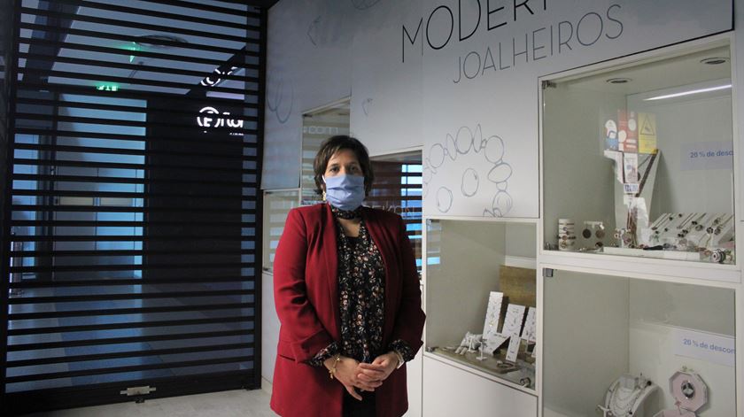 Luísa Gomes, proprietária da ourivesaria Moderna. Foto: Liliana Carona/RR