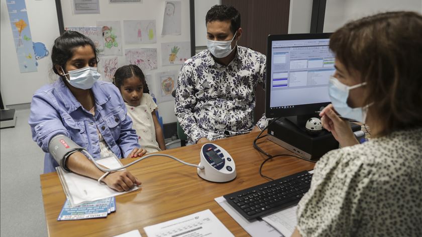 Profissionais de saúde propõem plano para a falta de médicos de família
