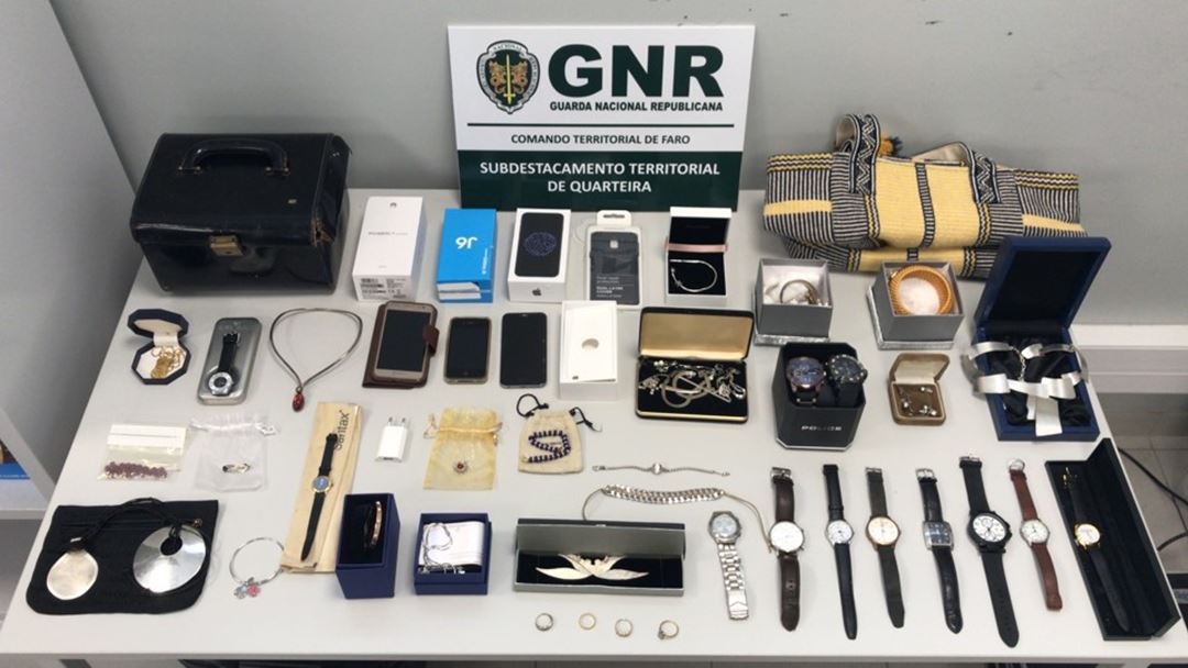 Material recuperado pela GNR em assaltos feitos no Algarve. Foto: DR
