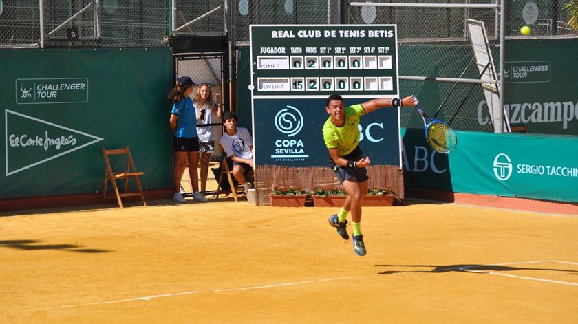 Gonçalo Oliveira durante o torneio. Foto: Facebook do Challenger de Sevilha