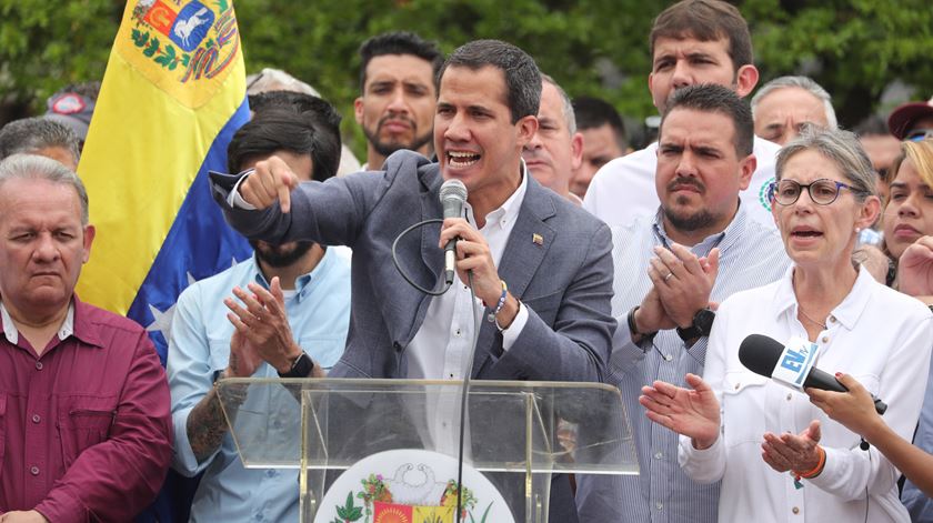 Juan Guaidó fala em manifestação em Caracas em maio de 2019. Foto de arquivo: Rául Martínez/EPA